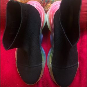 Sock style tennis shoes!